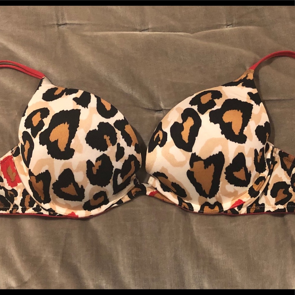 Victoria’s Secret Very Sexy Push-Up Bra